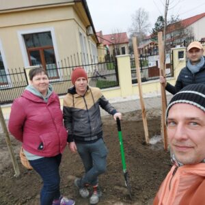 faültetés-iskola-csapat